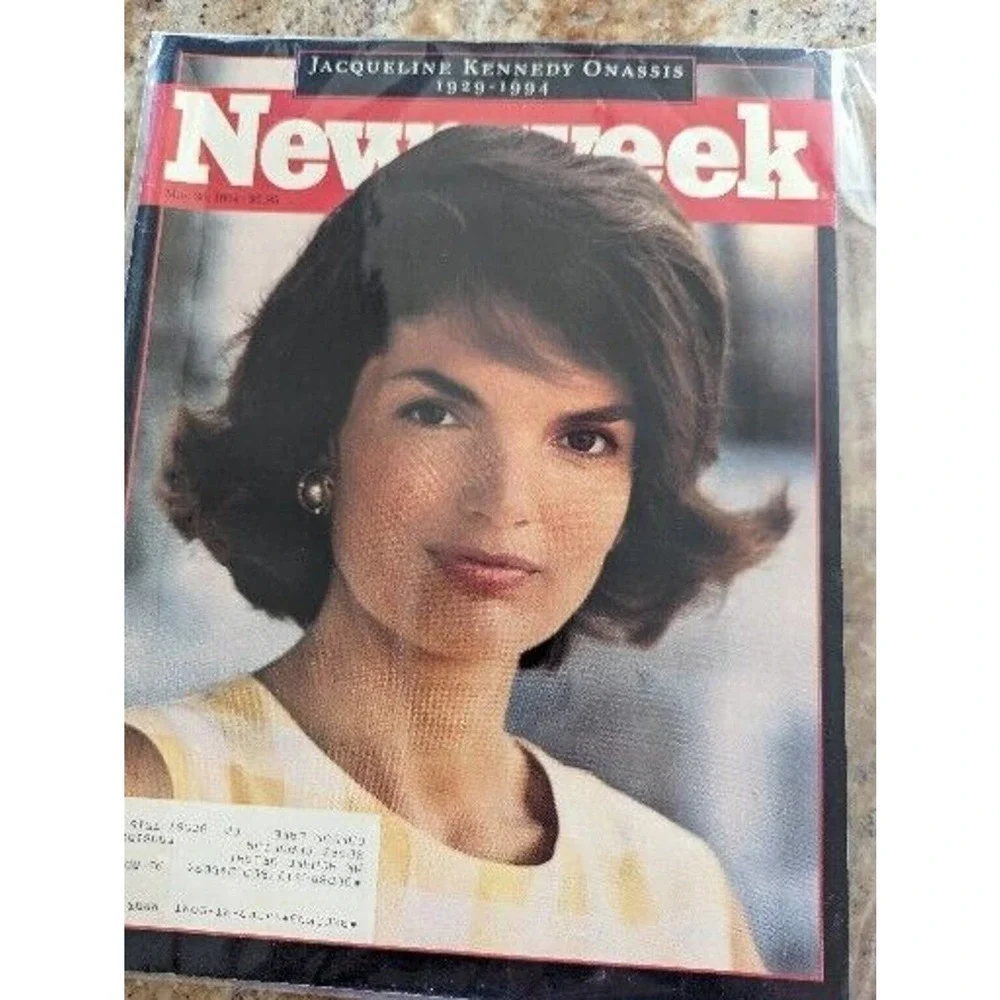 People Weekly Jackie Kennedy Onassis's Secret October 12, 1998 Plus 2 Free - Picture 3 of 4